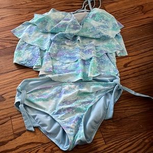 Super cute justice two piece size 20